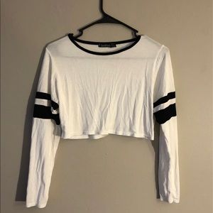 Boohoo long sleeve crop top